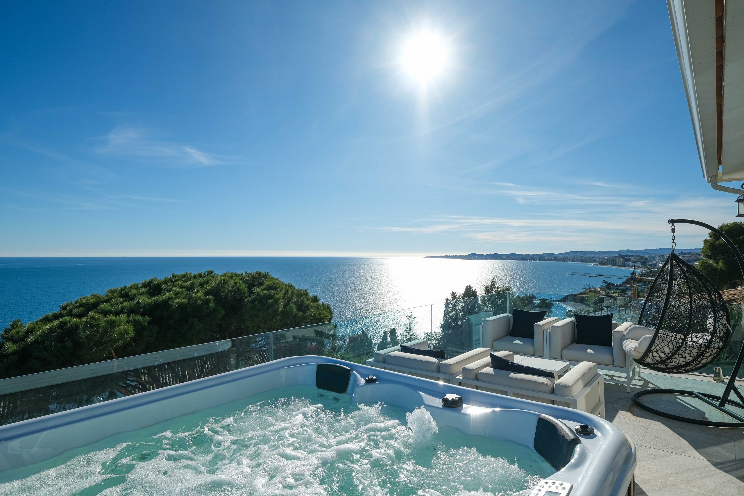 Jacuzzi Calle Abeto 40